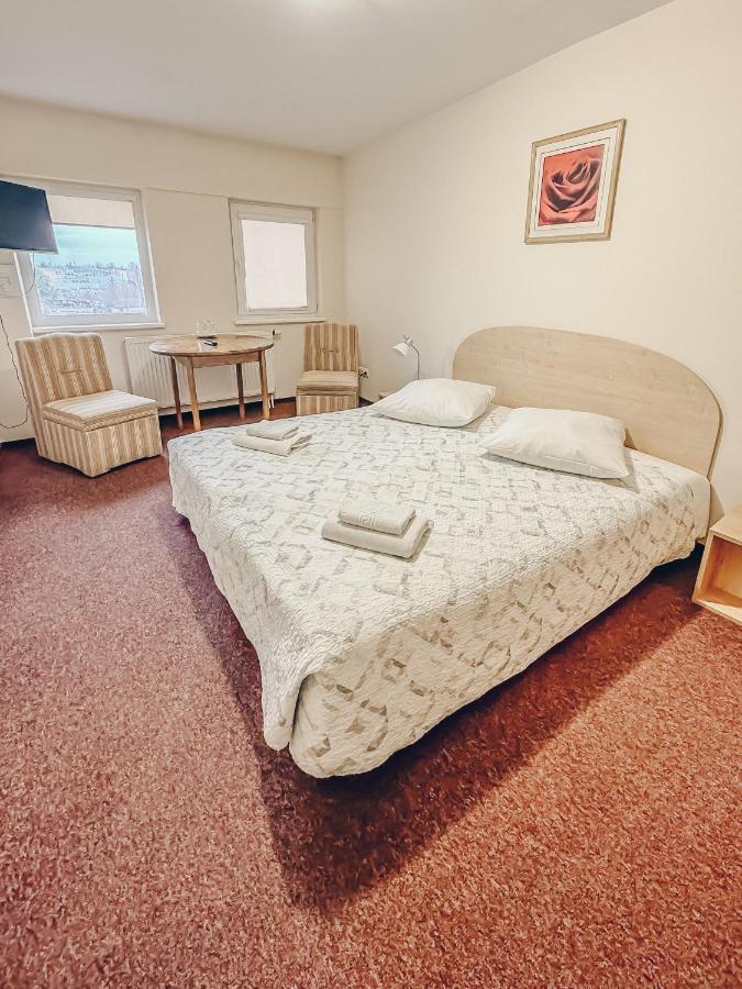 Pervaza Hotel Panevėžys Buitenkant foto