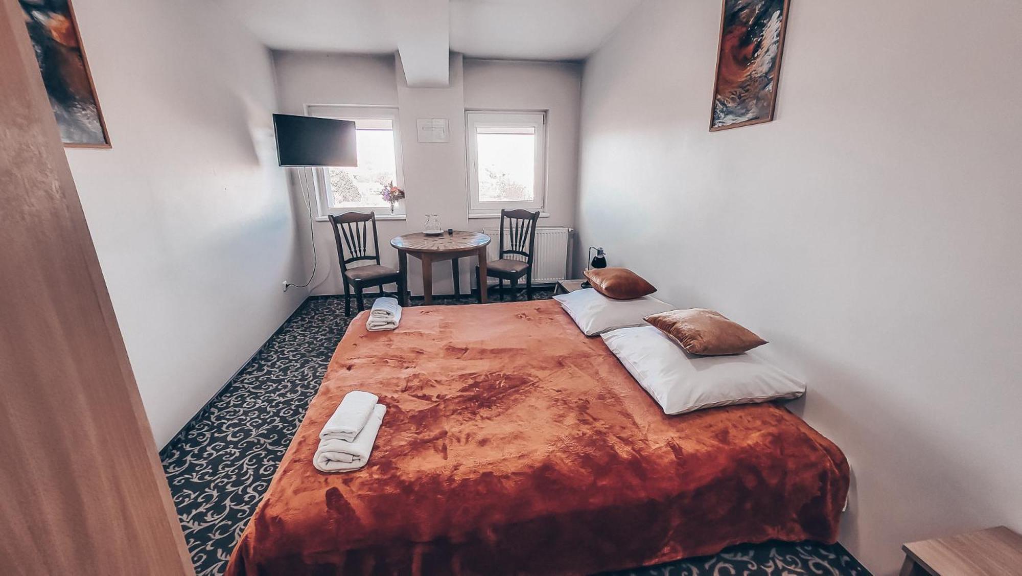 Pervaza Hotel Panevėžys Buitenkant foto