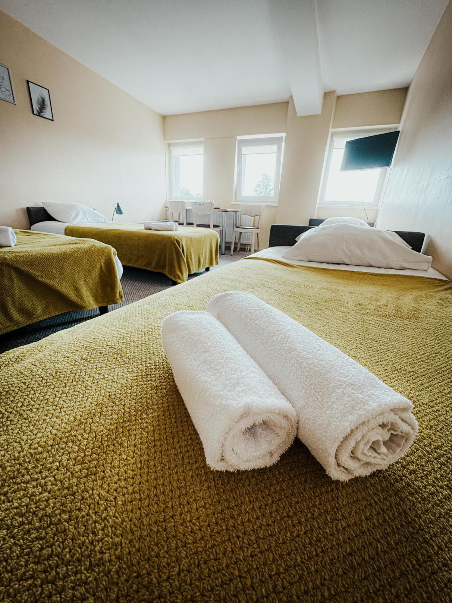 Pervaza Hotel Panevėžys Buitenkant foto